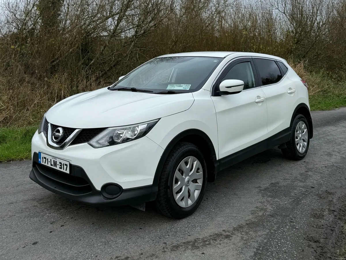 Beautiful Nissan Qashqai 2017 NCT and Tax - Image 1