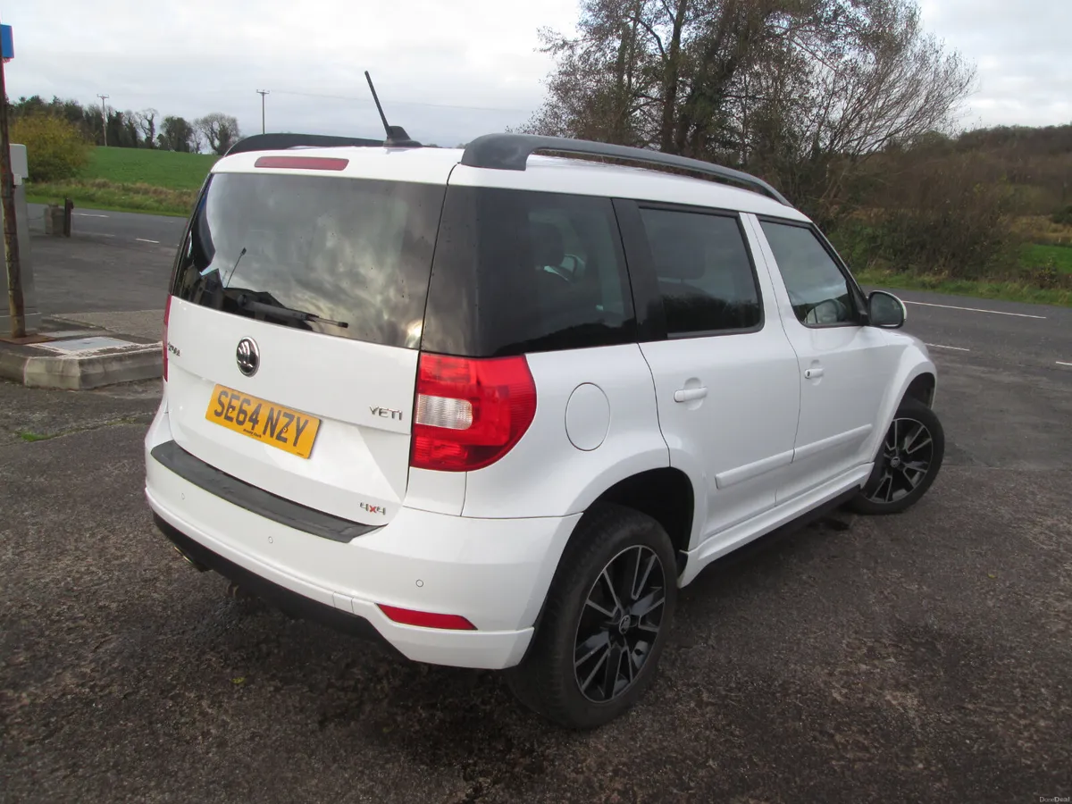 2015  SKODA  YETI   AUTOMATIC  2.0  BLACK  EDITION - Image 4