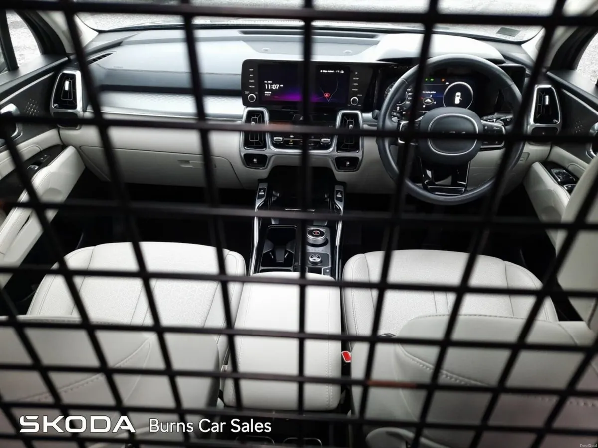 Kia Sorento SORENTO K3 5 DR AUTO COMMERCIAL - Image 3