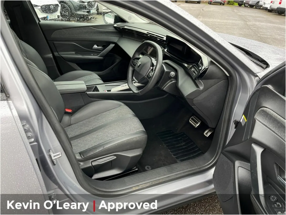 Peugeot 408 Allure 1.2 130PS Automatic - Image 4
