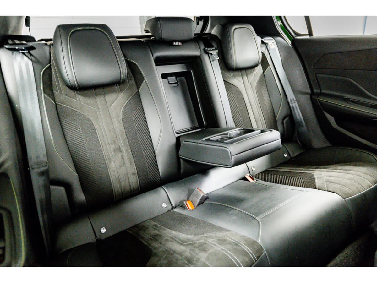 Peugeot 308 GT PHEV Auto 180HP - Image 4