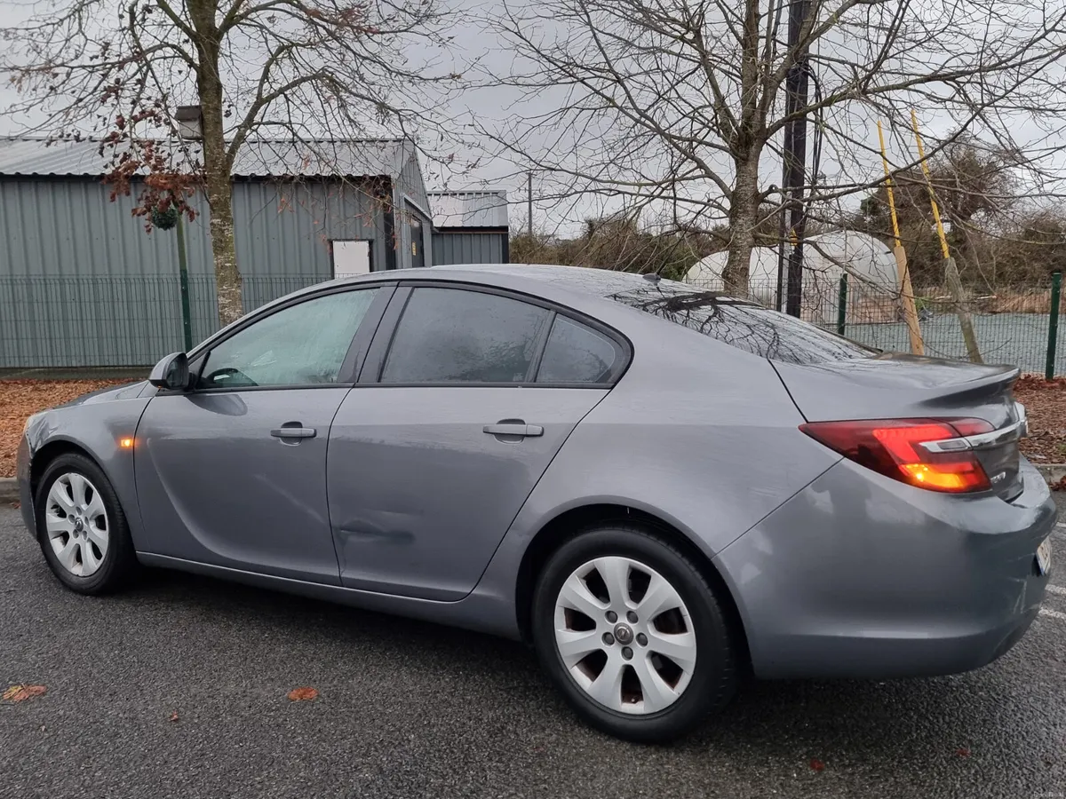 €1650 Opel Insignia 2016 diesel €1650 - Image 6