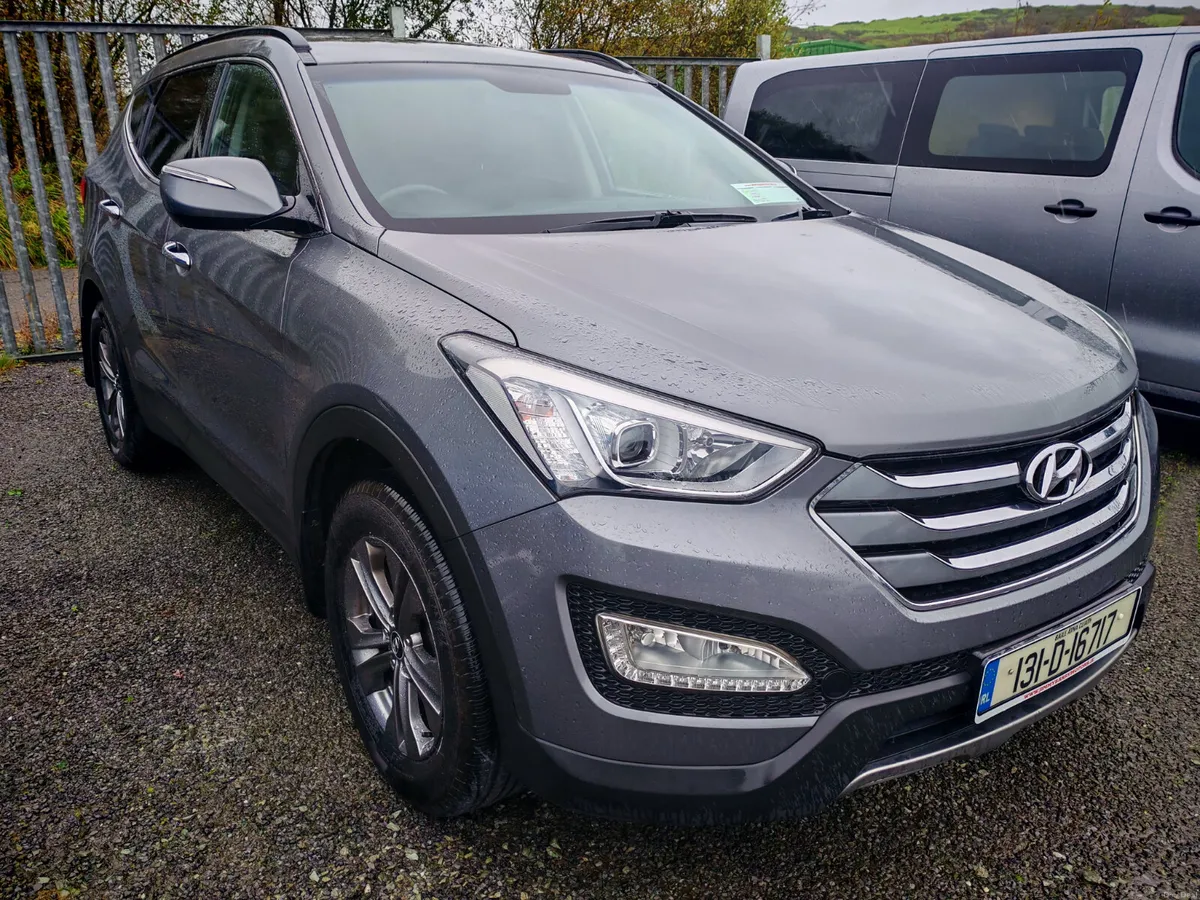 HYUNDAI SANTA FE 4WD EXECUTIVE 4DR - Image 1
