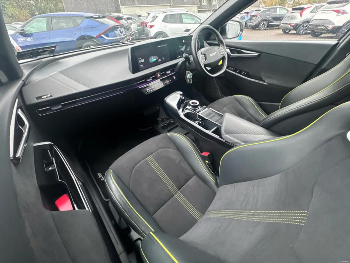 Kia EV6 GT MY23 5DR AUTO - Image 4
