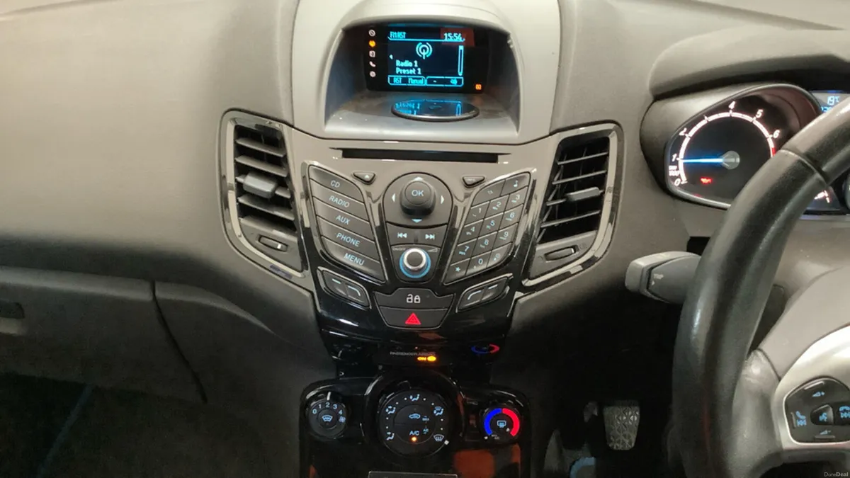 2013 Ford Fiesta 1.0 Petrol ZETEC - Image 2
