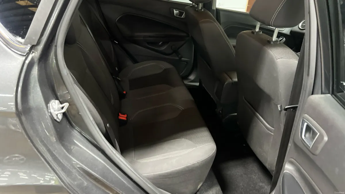 2017 Ford Fiesta 1.1 Petrol ZETEC - Image 4