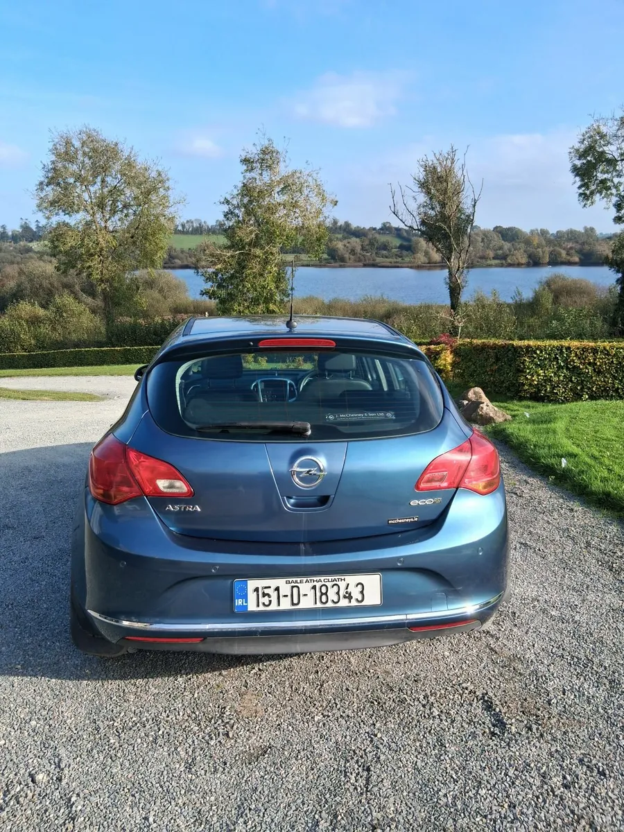 Opel Astra 2015 - Image 2
