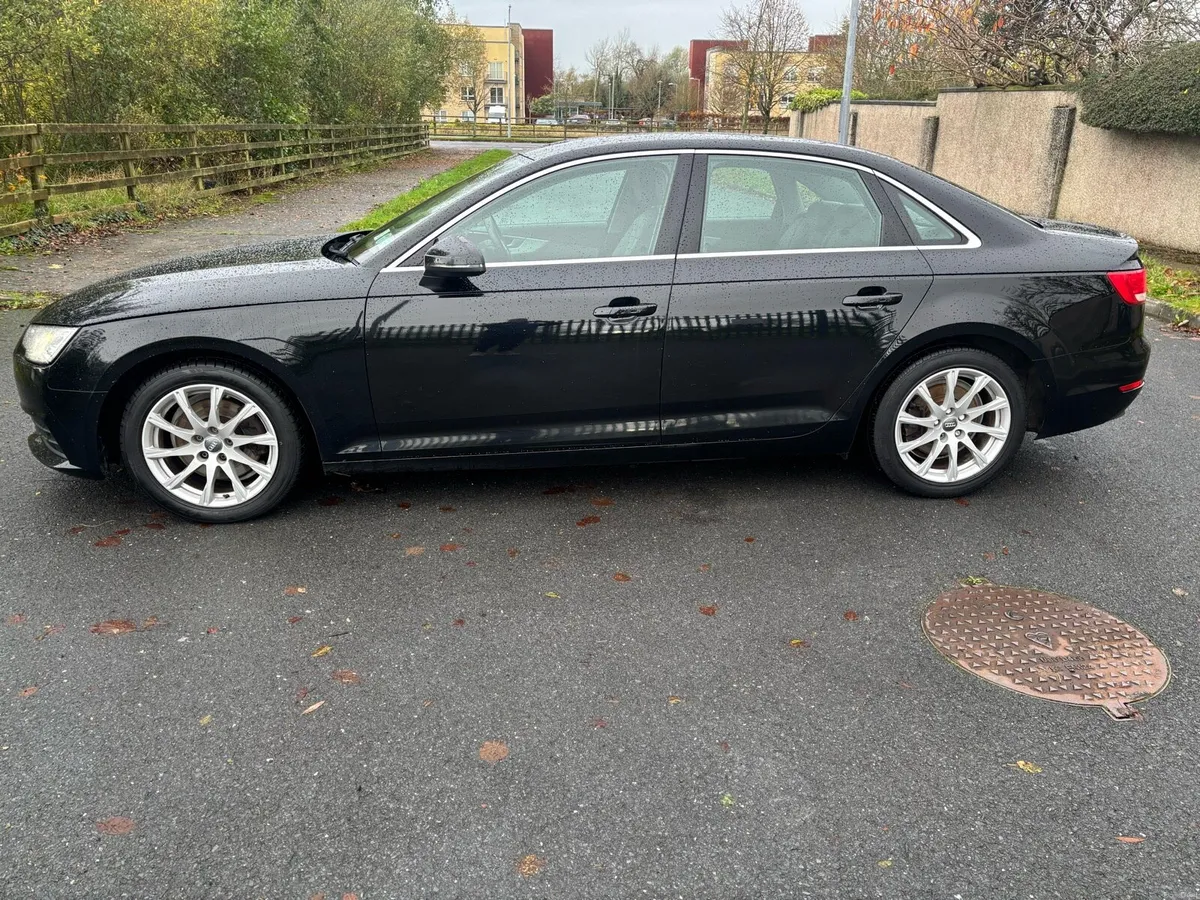 Audi A4 2017 Diesel - Image 2