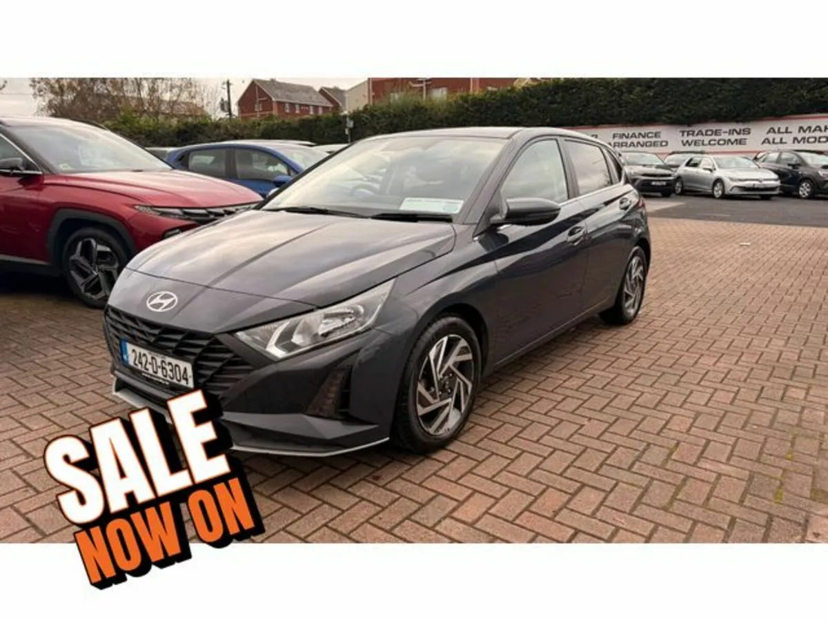 Hyundai i20 Deluxe Plus - Image 2