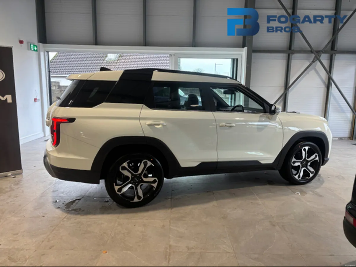 KGM TORRES HYBRID 1.5 PETROL - EVX AUTO - 8YR HEV - Image 5