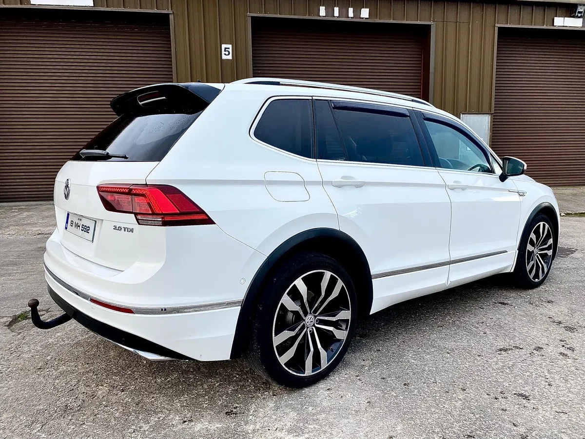 Volkswagen Tiguan Allspace R-Line - Image 4