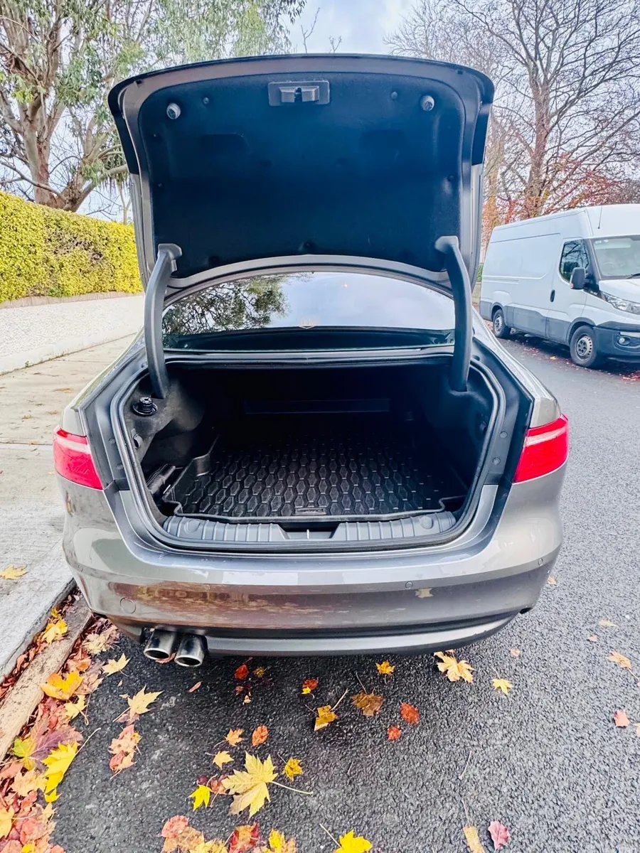 Jaguar XF 2016 - Image 2