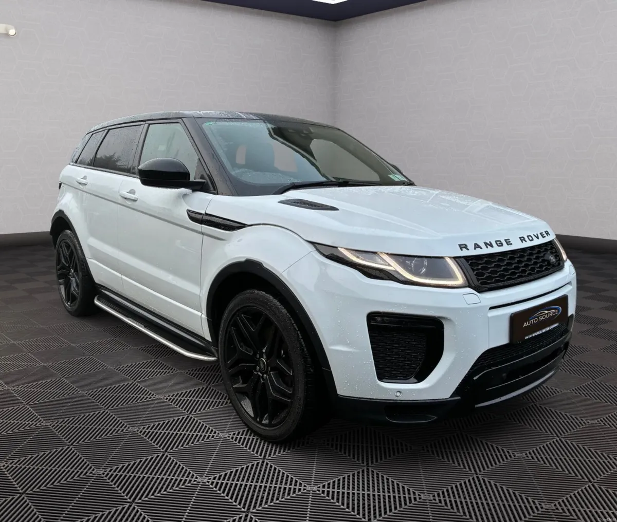 Land Rover Range Rover Evoque Auto *NCT 08-27* - Image 3