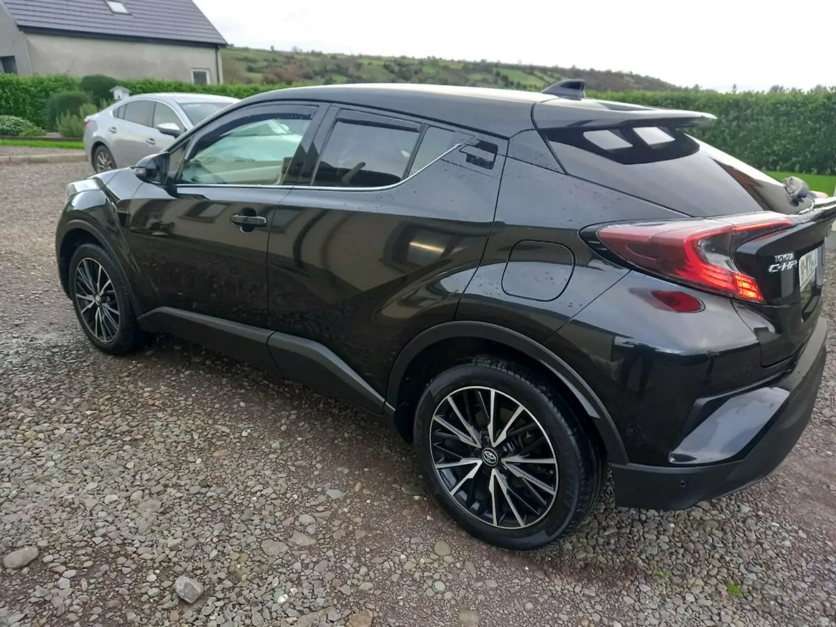 Toyota C-HR 2019 - Image 3