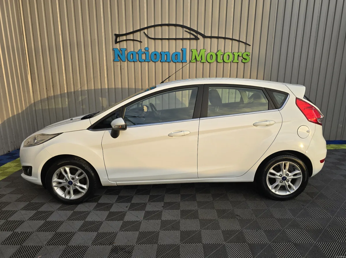 2016 Ford Fiesta 1.0 Petrol ZETEC - Image 6