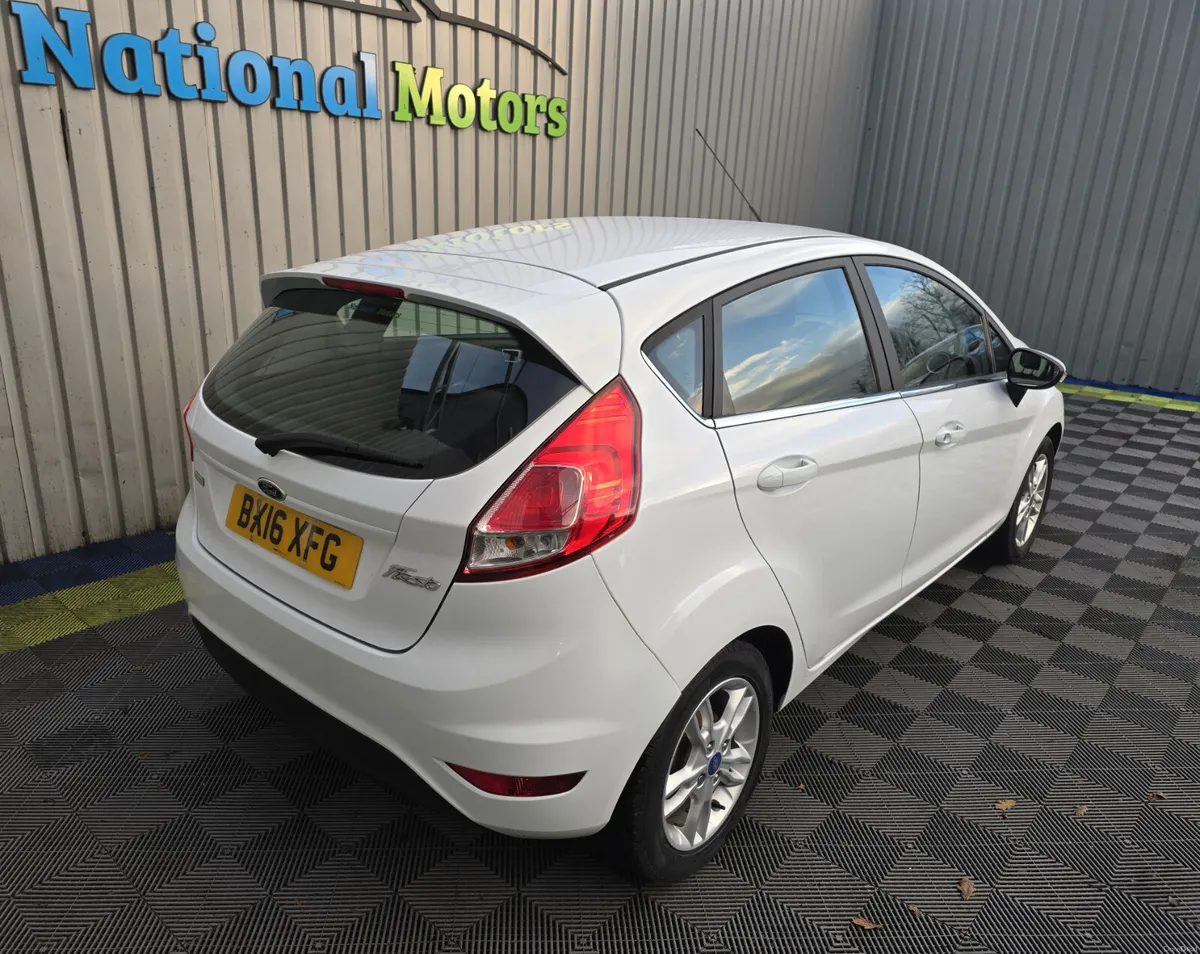 2016 Ford Fiesta 1.0 Petrol ZETEC - Image 3