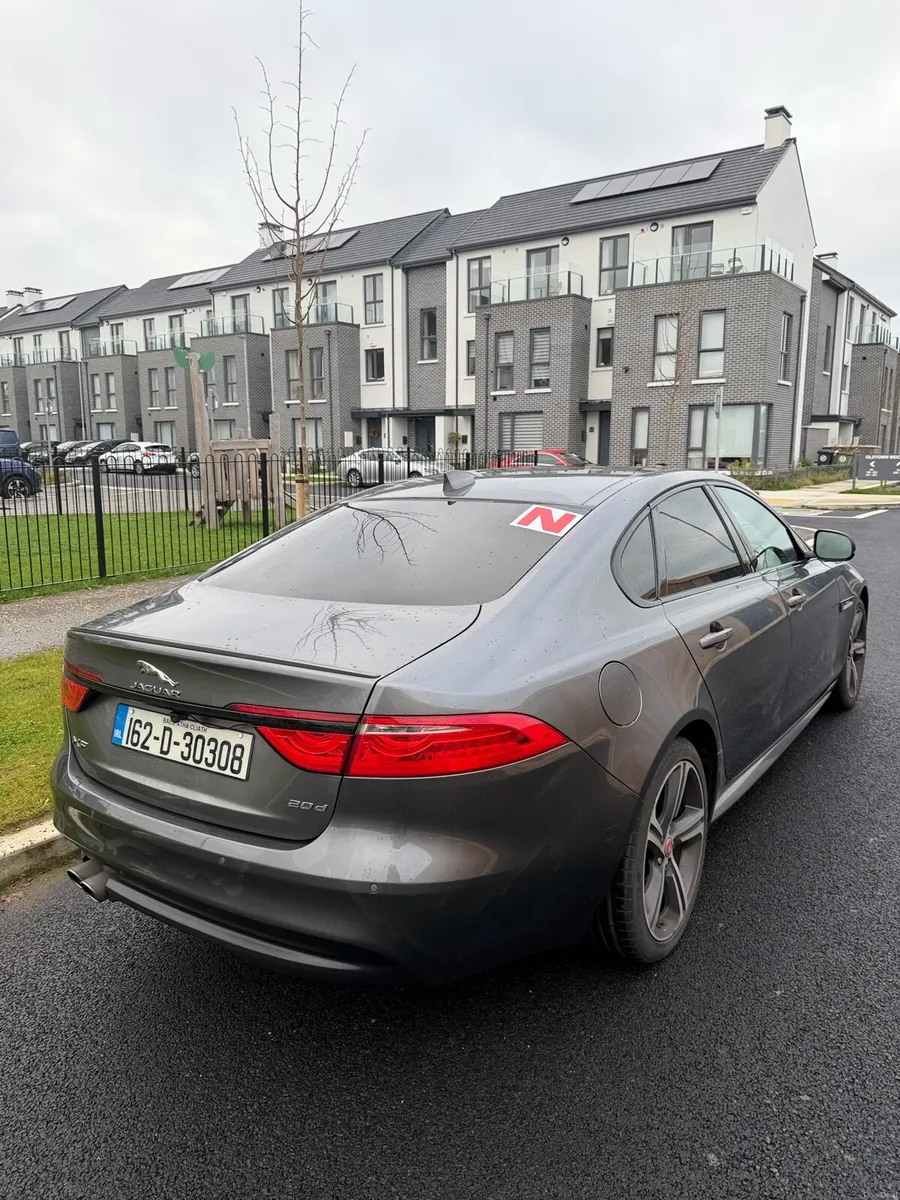 Jaguar XF R-Sport 2016 - Luxury & Sport - Image 2