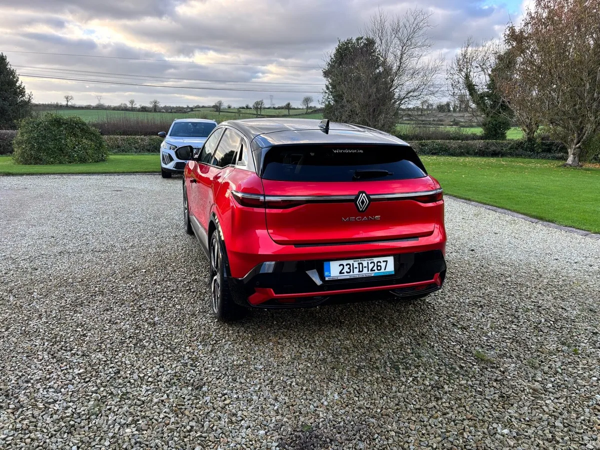 Megane Etech EV60 220hp Techno - Image 4