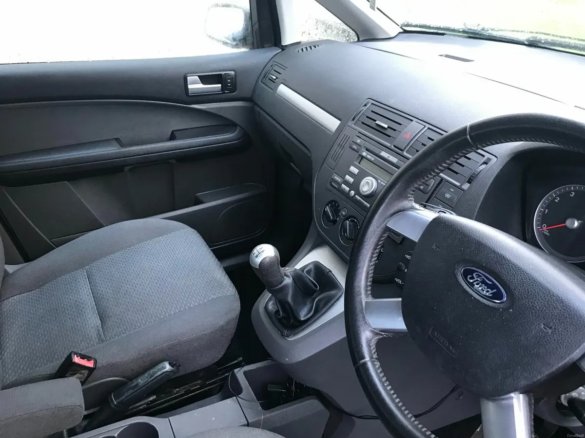 FORD C MAX  drive away today. 1 owner. - Image 4