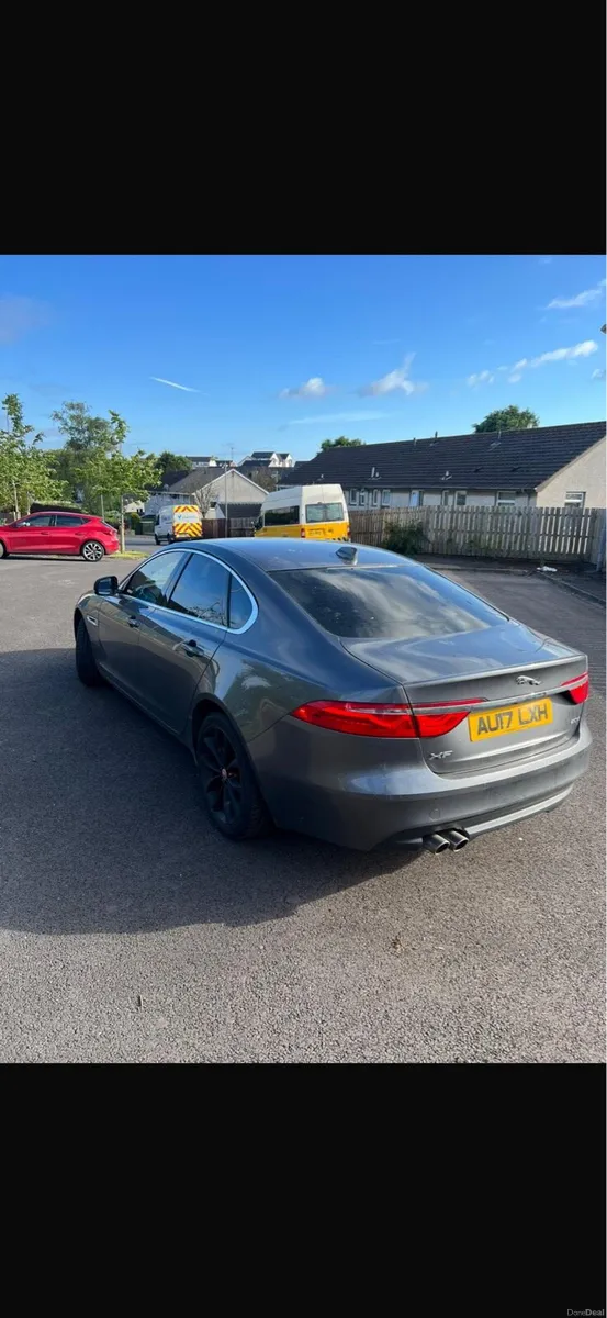 2017 jaguar xf 2.0ld prestige auto**NEEDS ENGINE - Image 4