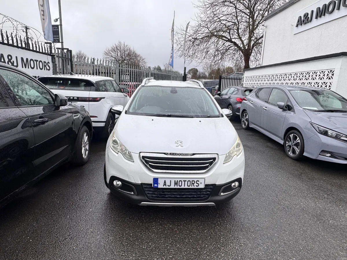 15 PEUGEOT 2008 1.2 AUTOMATIC - Image 4