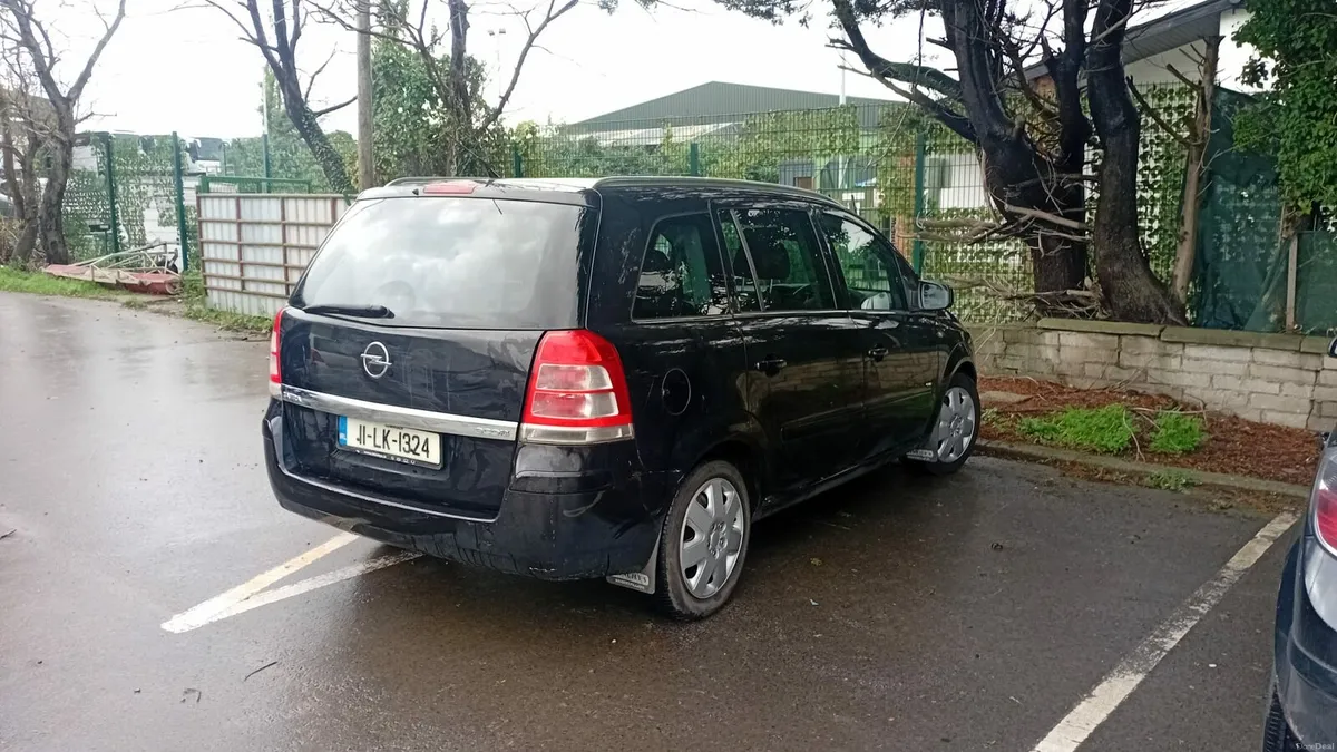 Opel zafira 2011 - Image 4