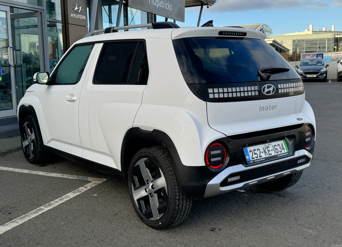 Hyundai INSTER  Elegance 49 kW Long Range 2025 - Image 4