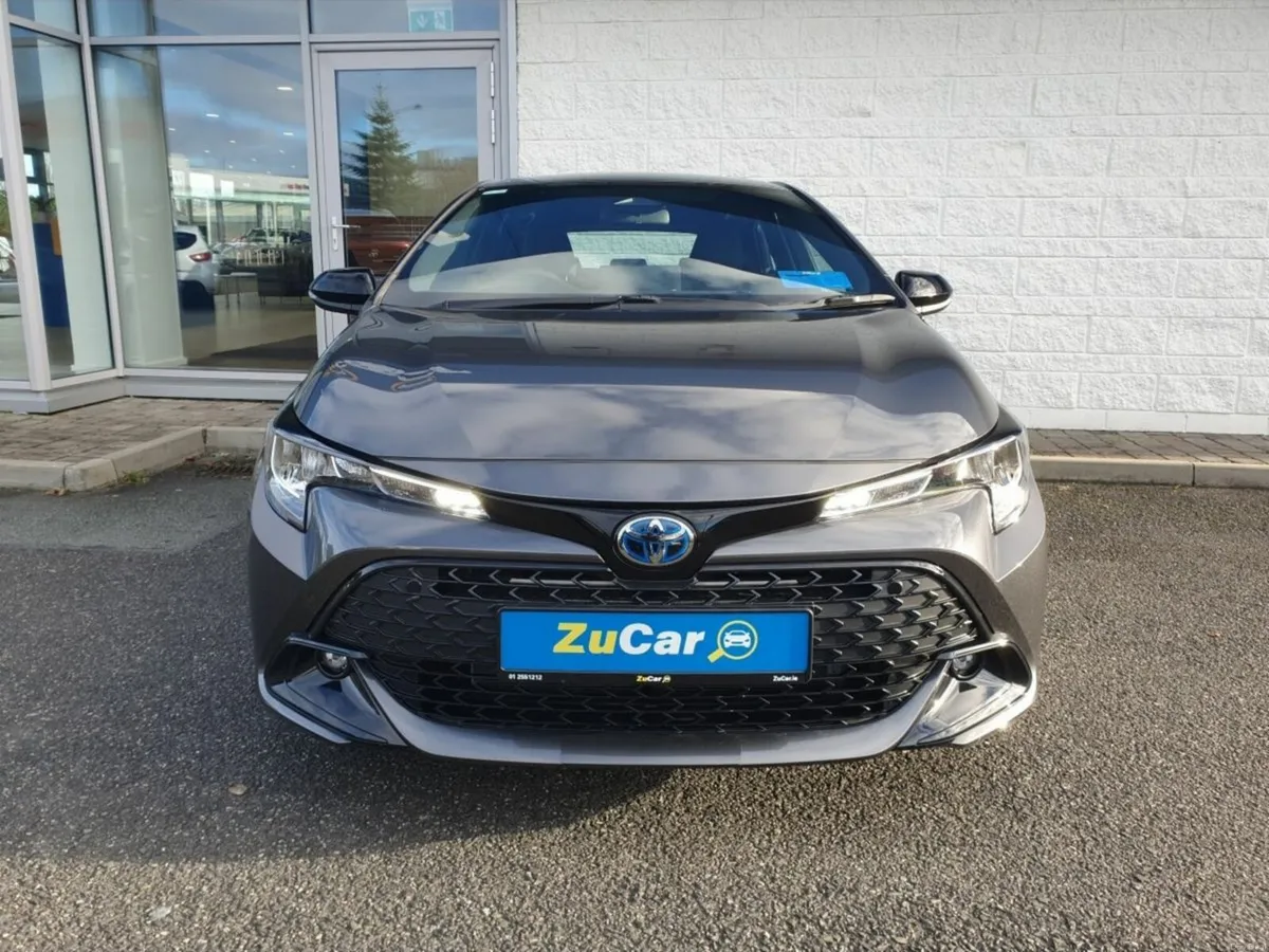 Toyota Corolla 1.8 Hybrid Luna Hatchback - Image 3