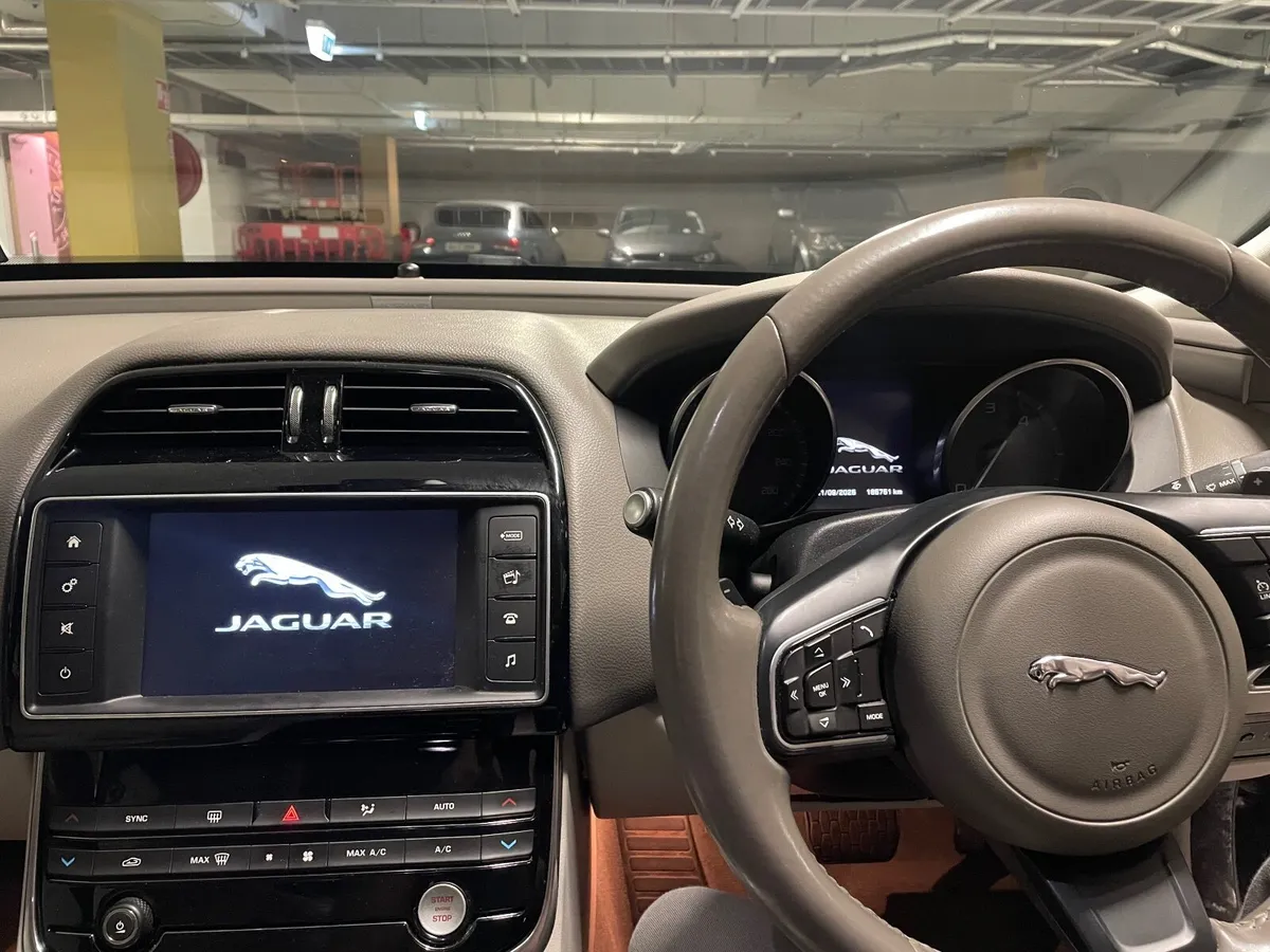 Jaguar EX 2015 - Image 3