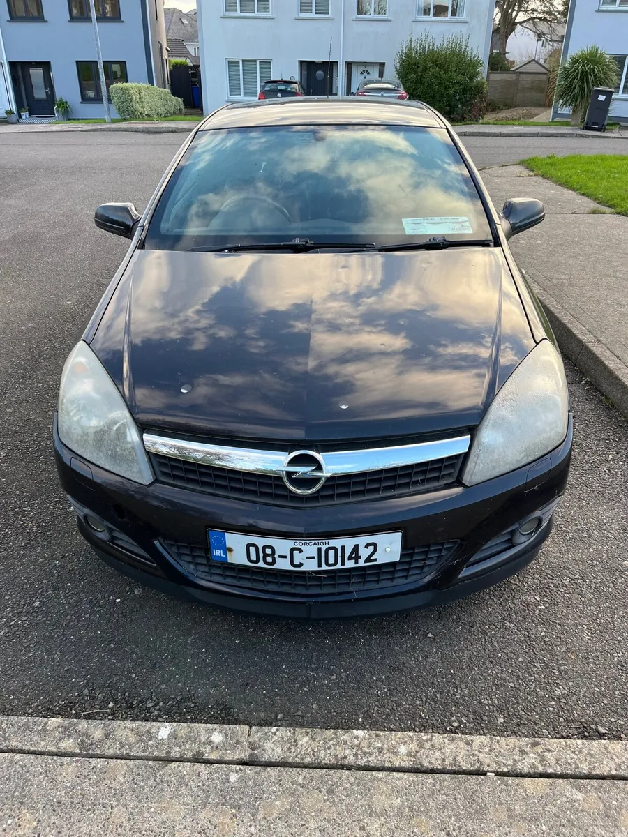 Opel Astra 2008 - Image 1