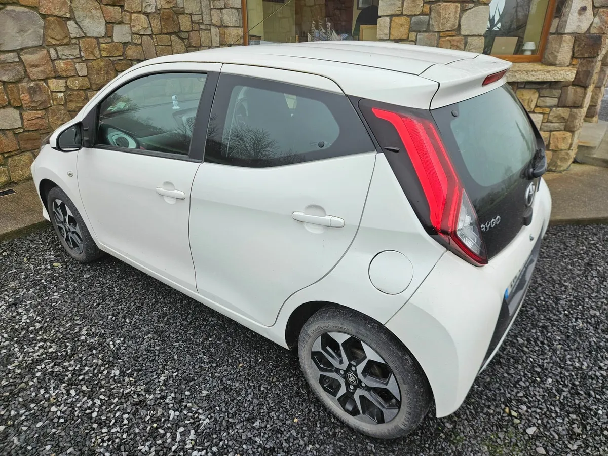 Toyota Aygo 2020 ONLY 9,000 MILEAGE - Image 2