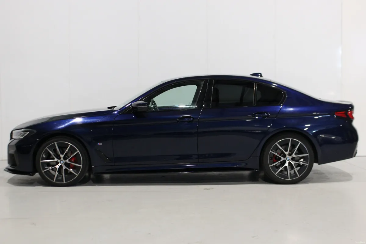 BMW 5-Series 2020 530E MSPORT M5 interior - Image 4