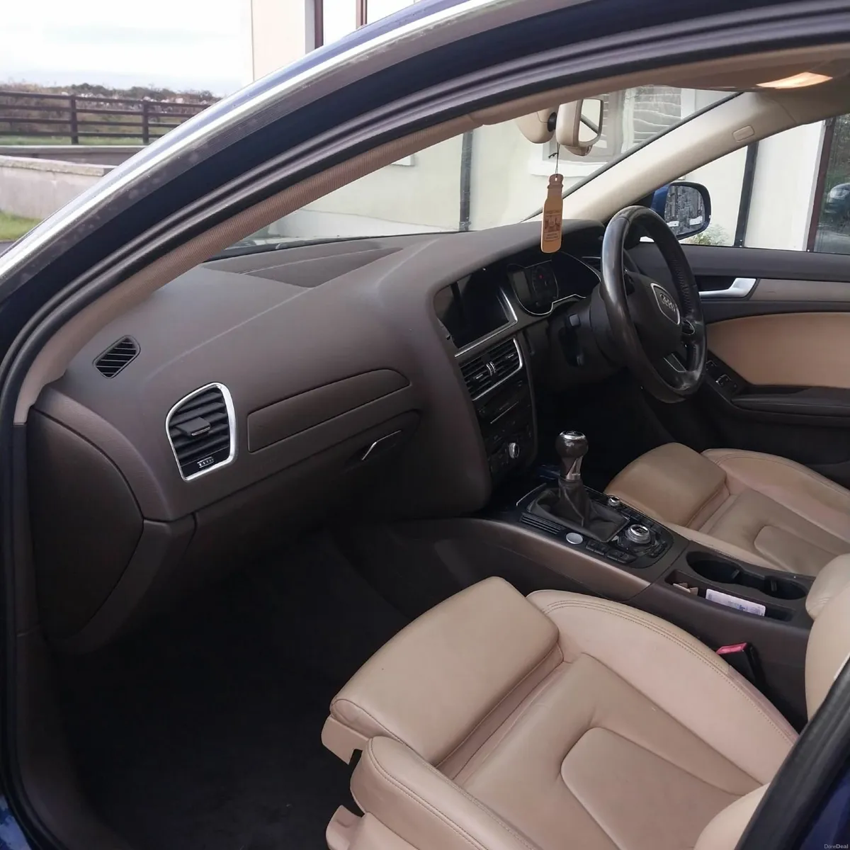 Audi A4 2015 - Image 4