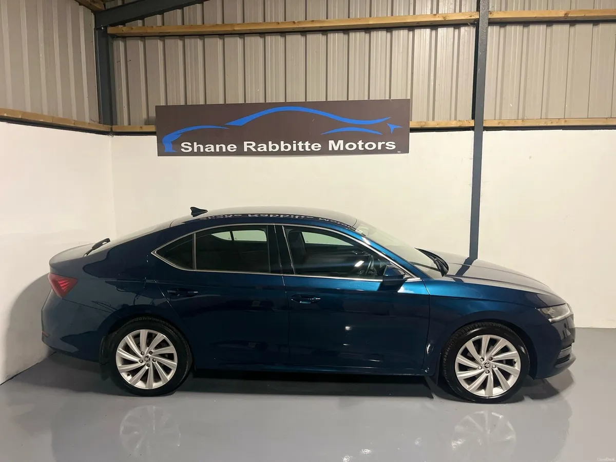 232 SKODA OCTAVIA 2.0Tdi STYLE - Image 3