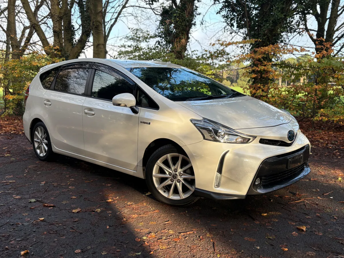 2020 Toyota Prius Alpha S Touring * LOW KMS - Image 1