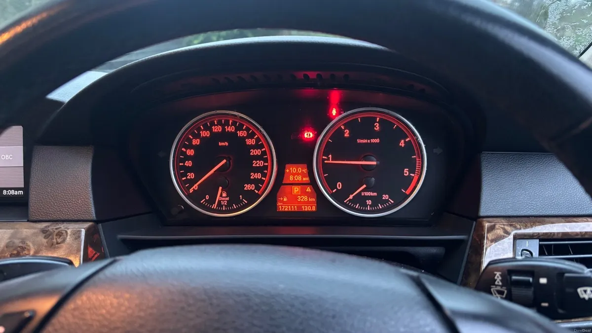 BMW 5-Series 2008 - Image 3