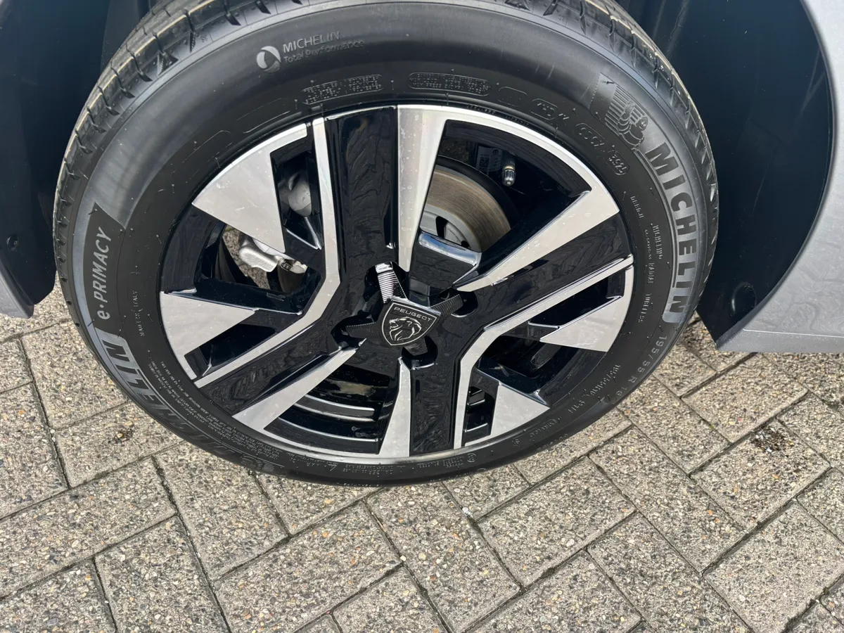 2026 Peugeot 208 Allure Hybrid IN STOCK - Image 4