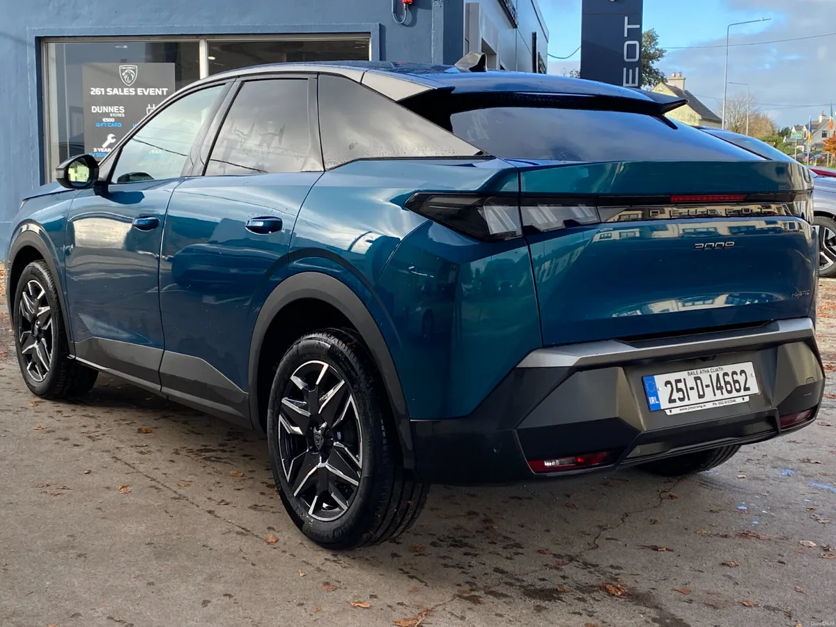 Peugeot 3008 1.2 MHEV 145bhp eDCS6 Allure - Image 3