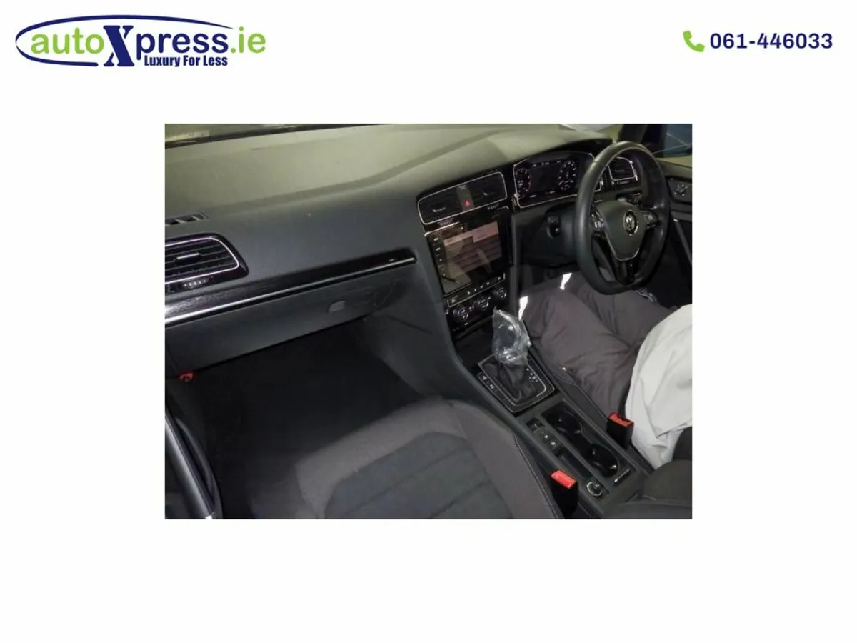 Volkswagen Golf TSI HIGH LINE Automatic, Low milea - Image 2
