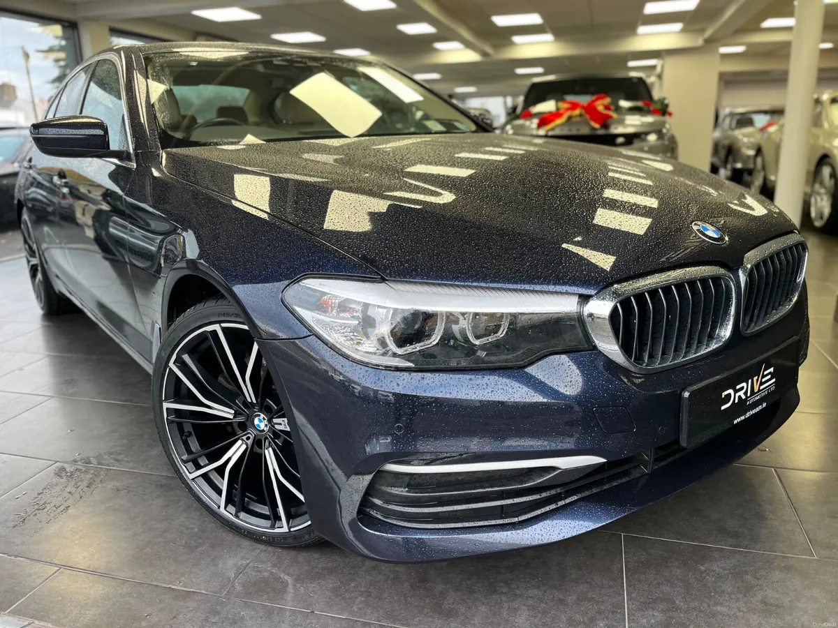 BMW 5-Series 2017 520d Luxury - Image 2