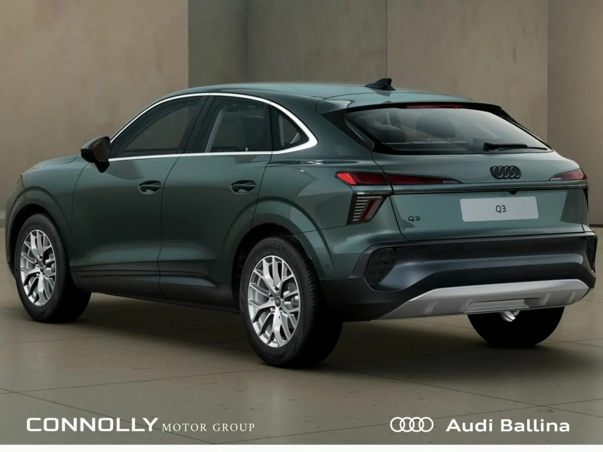 Audi Q3 SPORTBACK SE **HIGH BEAM ASSIST** REVERSE - Image 4