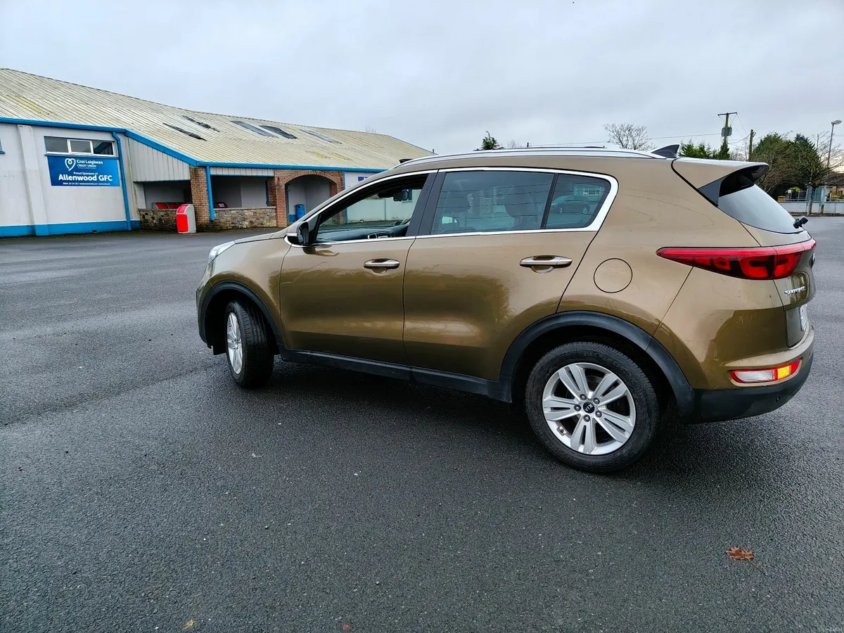 17 Kia Sportage long NCT and TAX LOW MIL - Image 2