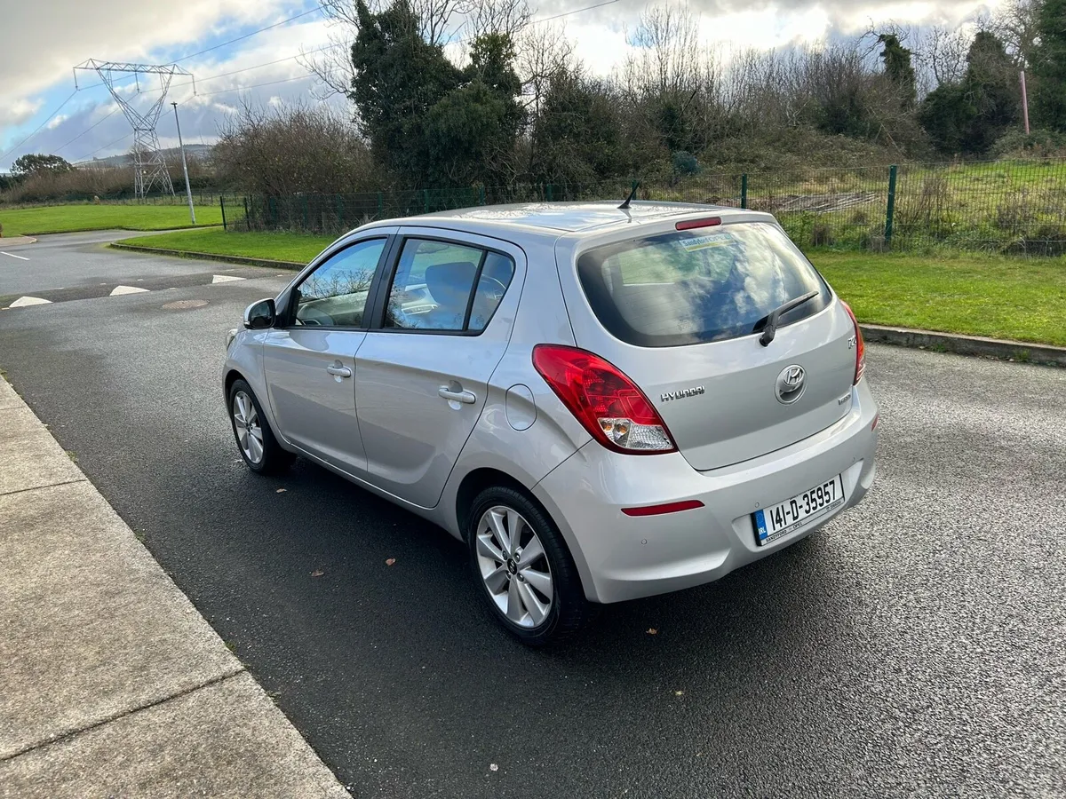 141 HYUNDAI I20 €6,250 LOW MILES - Image 4