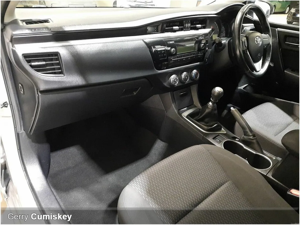 Toyota Corolla 1.4 Diesel - Image 2