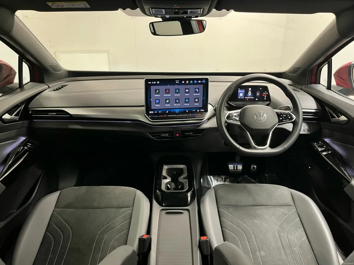 Volkswagen ID.4 Pro Plus 77kWh 286BHP - Reversing - Image 4