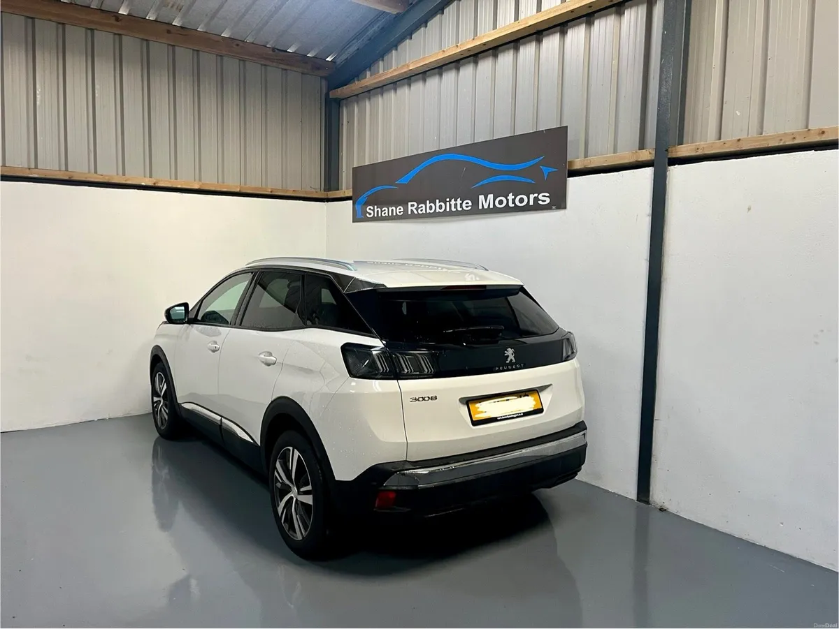 221 PEUGEOT 3008 1.5hdi ALLURE - Image 4