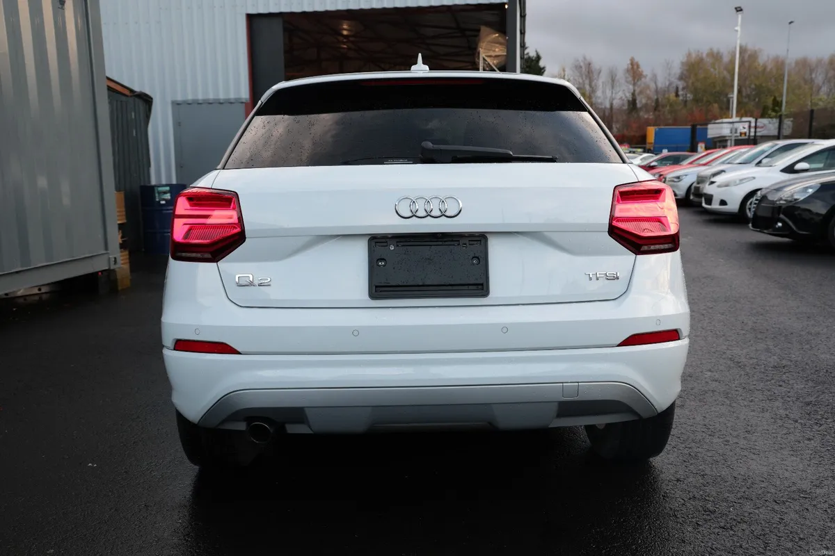 AUDI Q2 WHITE 2017 - Image 4