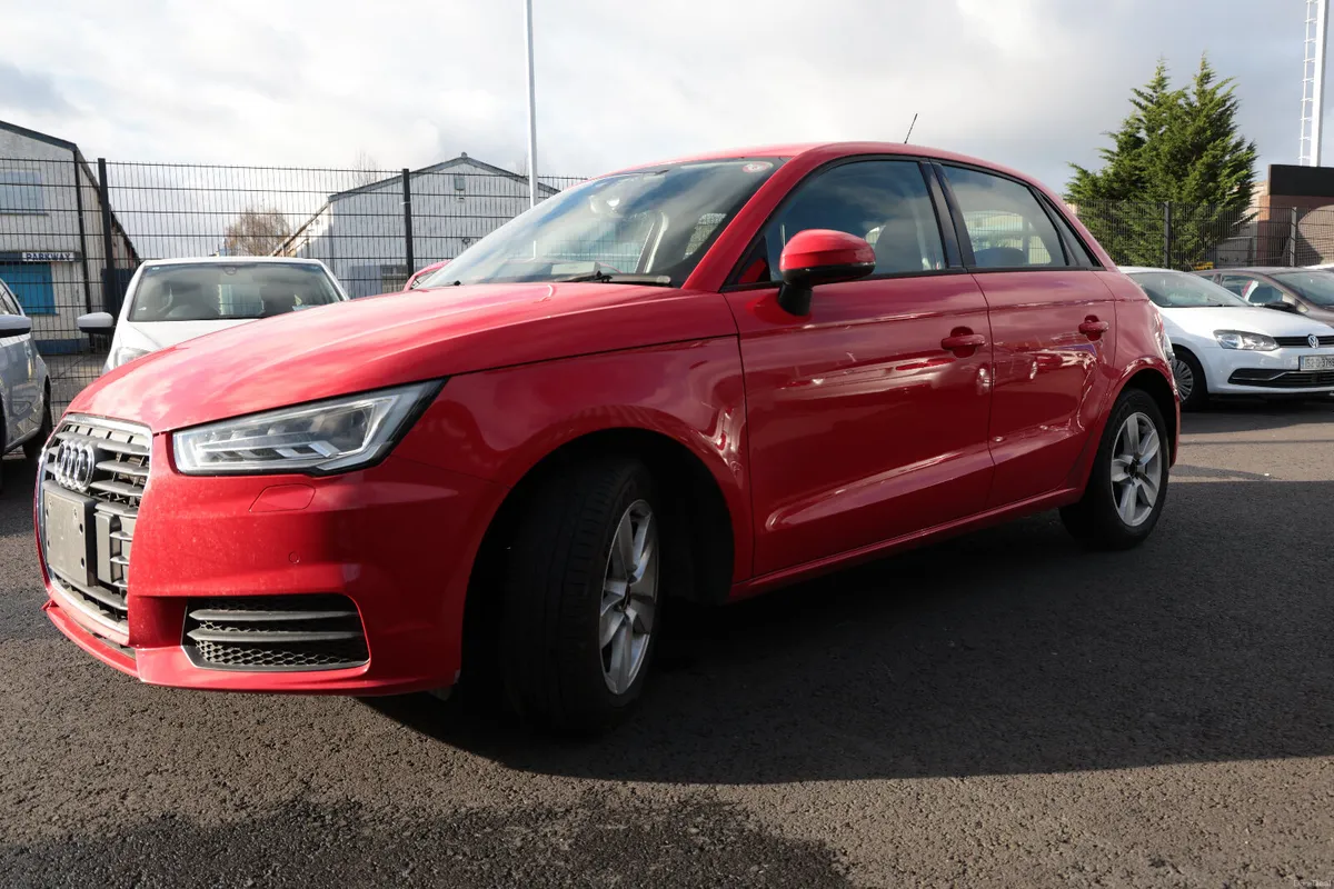 AUDI A1 2016 RED - Image 2