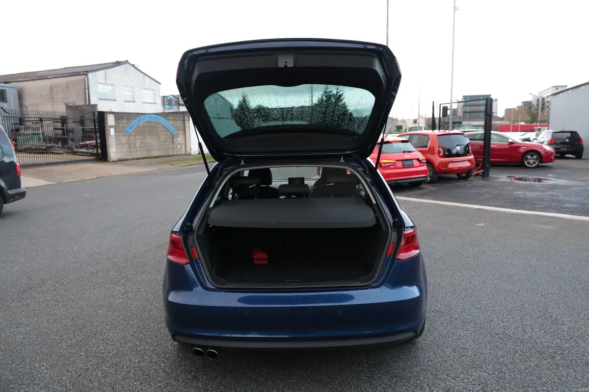 AUDI A3 2015 BLUE - Image 5