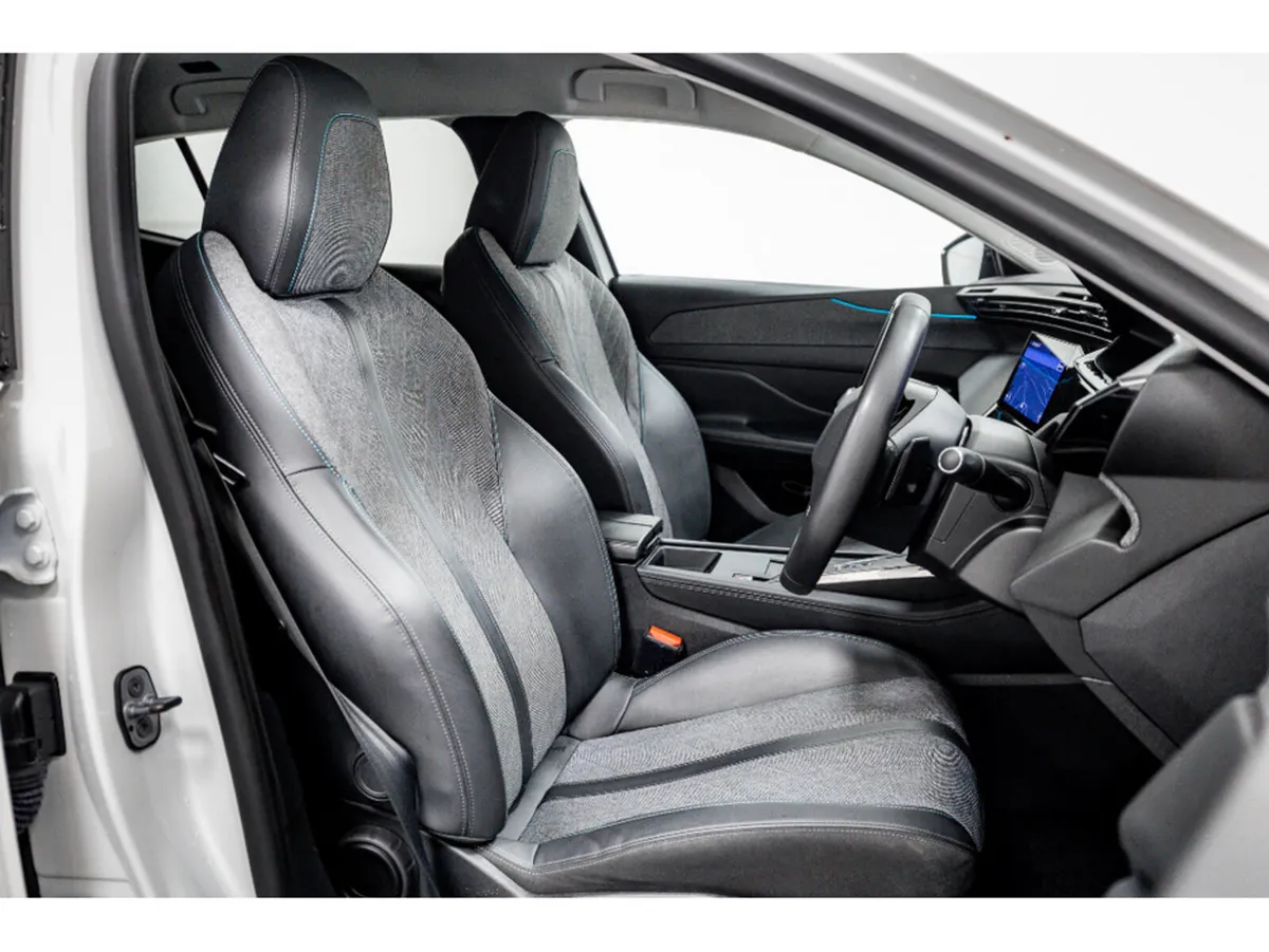 Peugeot 408 Allure 1.2 Petrol Auto 130HP - Image 3